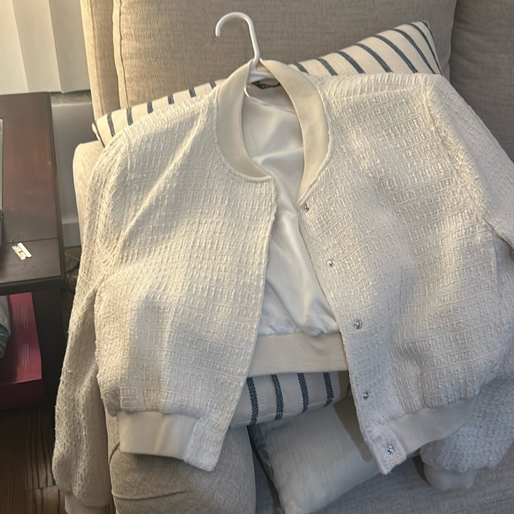 Zara jacket. - Picture 2 of 7